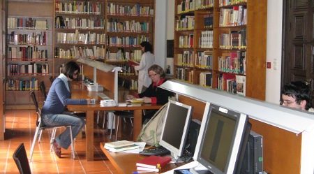 Biblioteca del Centro de Documentación Musical de Andalucía